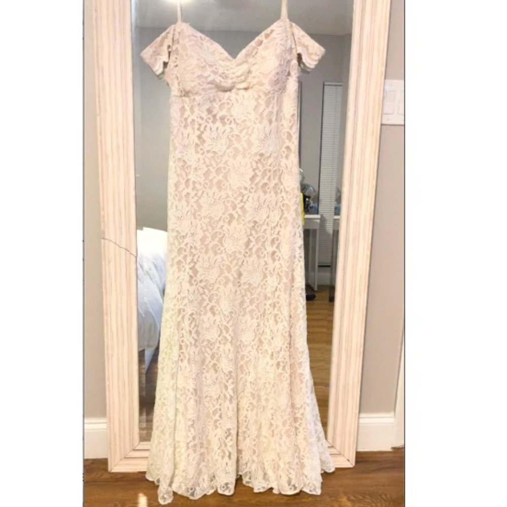 NIGHTWAY Women's Champagne Dress